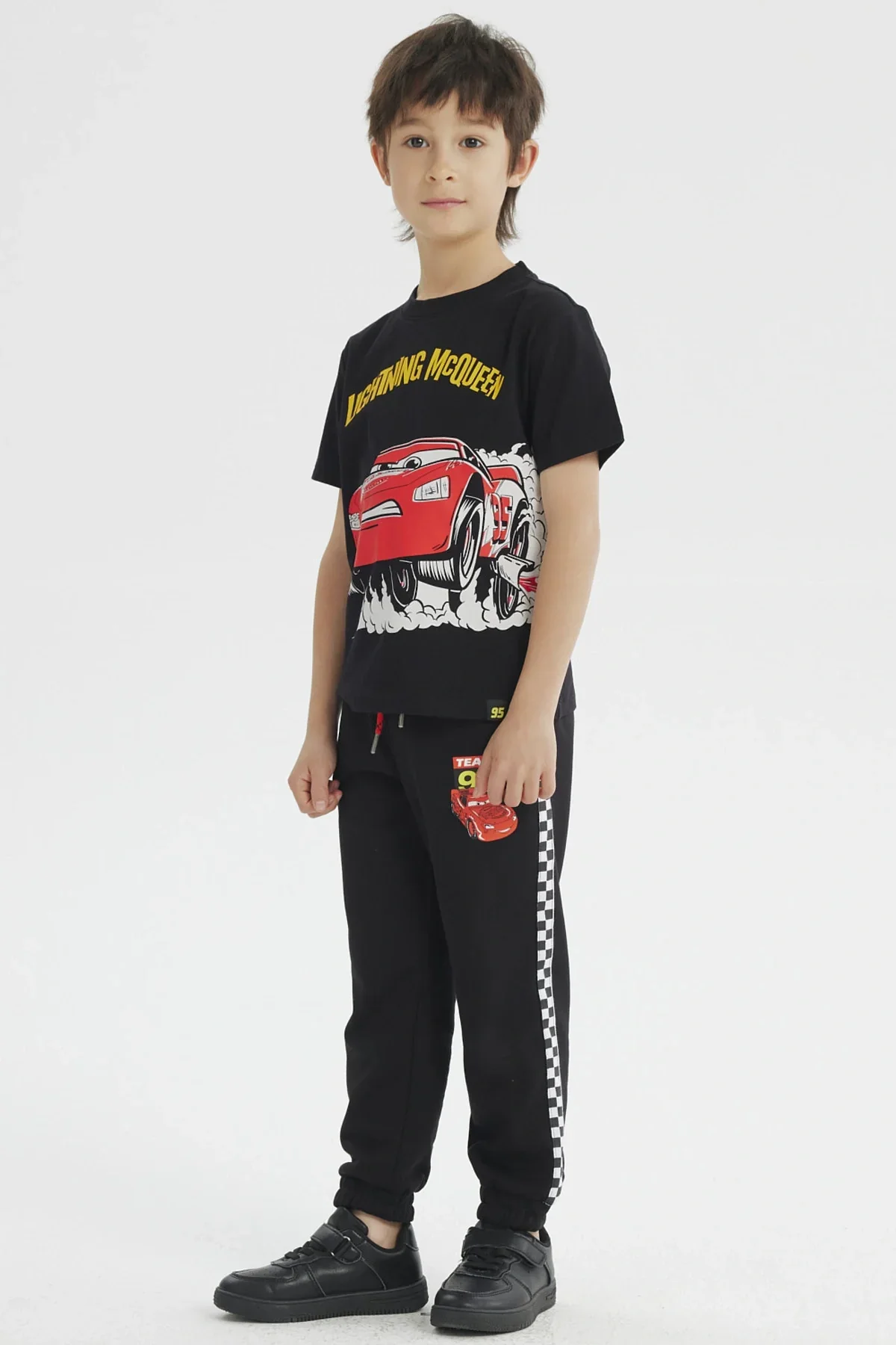 Polera Cars Rayo McQueen Negra - Image 4